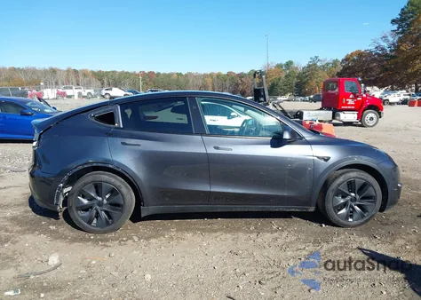 2024 Tesla Model Y Long Range Dual Motor All-Wheel Drive/Rwd from USA, damaged, VIN 7SAYGDED1RA321691